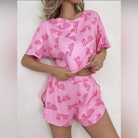 Barbie 2pc/Set shirt & shorts- Casual Fit. 🆕 - Picture 4 of 6